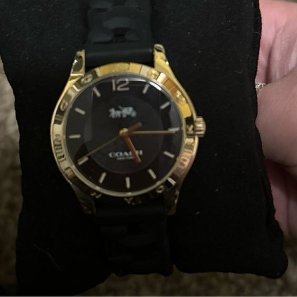 Women’s coach watch